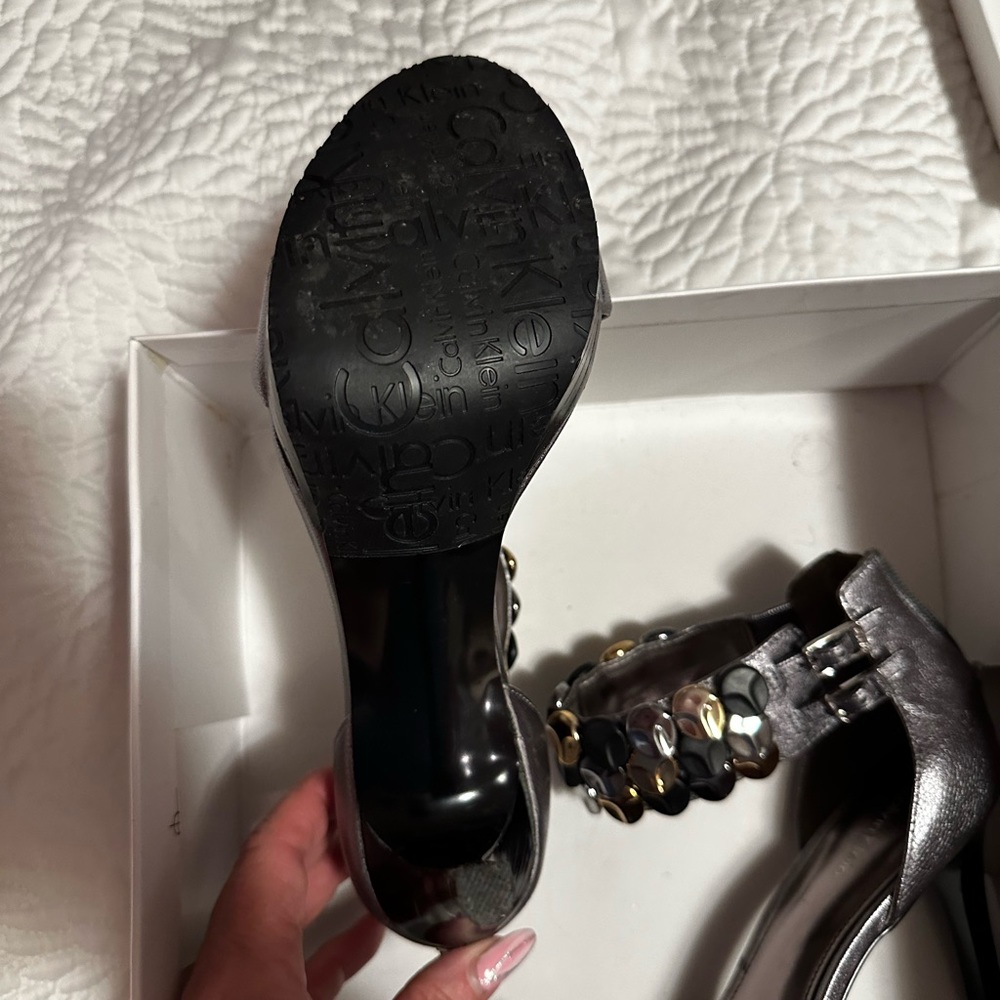 Shoes - Picture 3 of 3